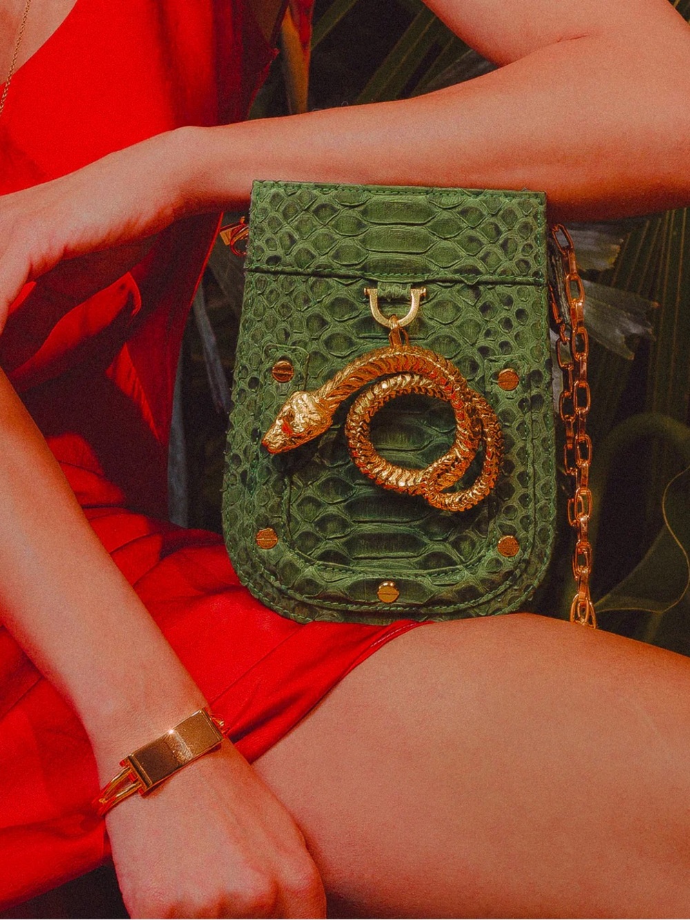 Green Embossed Snake-Accent Crossbody Bag - Designer Style